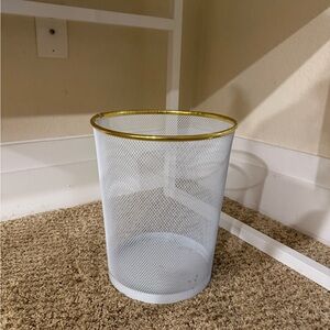 Elegant White and Gold Mesh Wastebasket